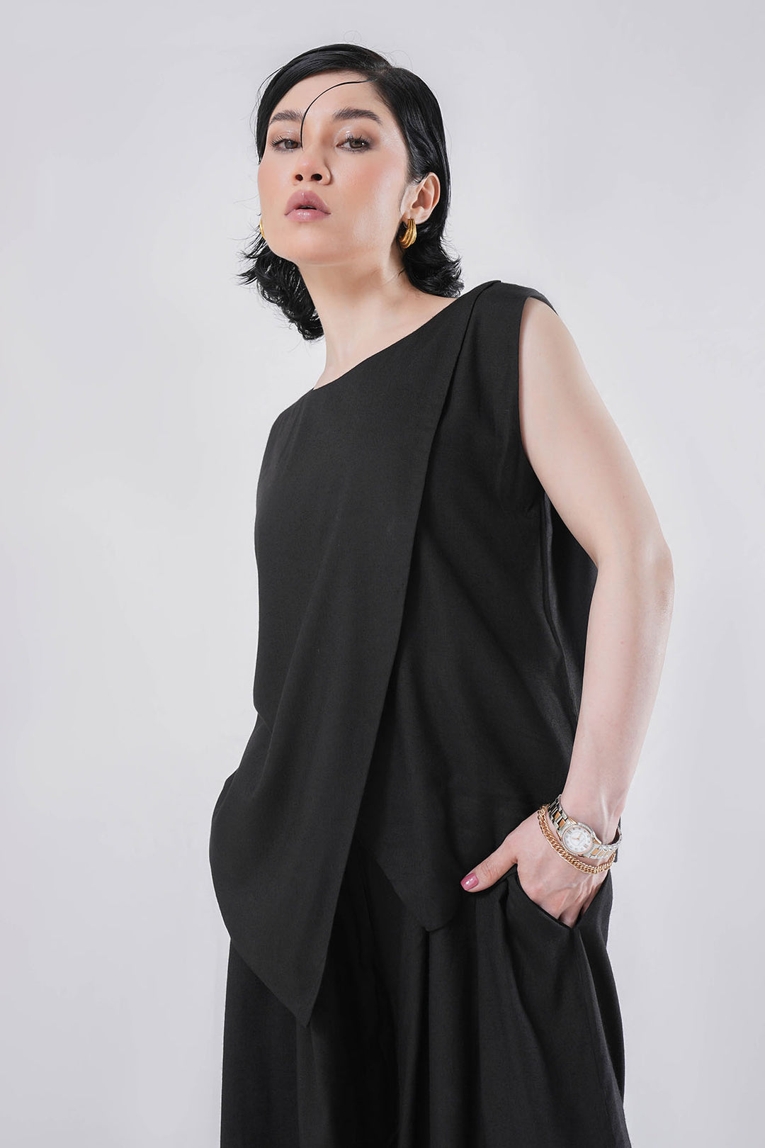 BLACK SLEEVELESS CO-ORD SET
