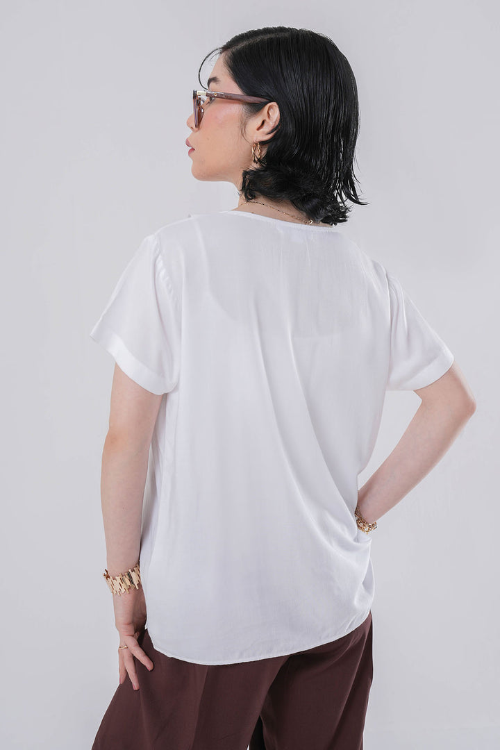 WHITE BASIC SHIRT