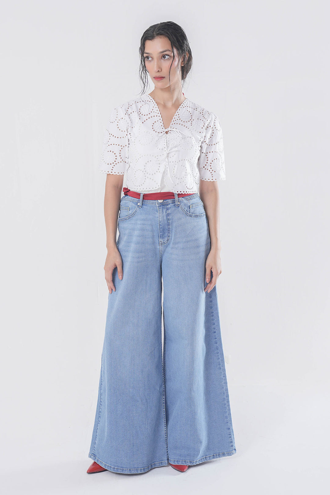 SHORT BODY SCHIFFLI JACKET