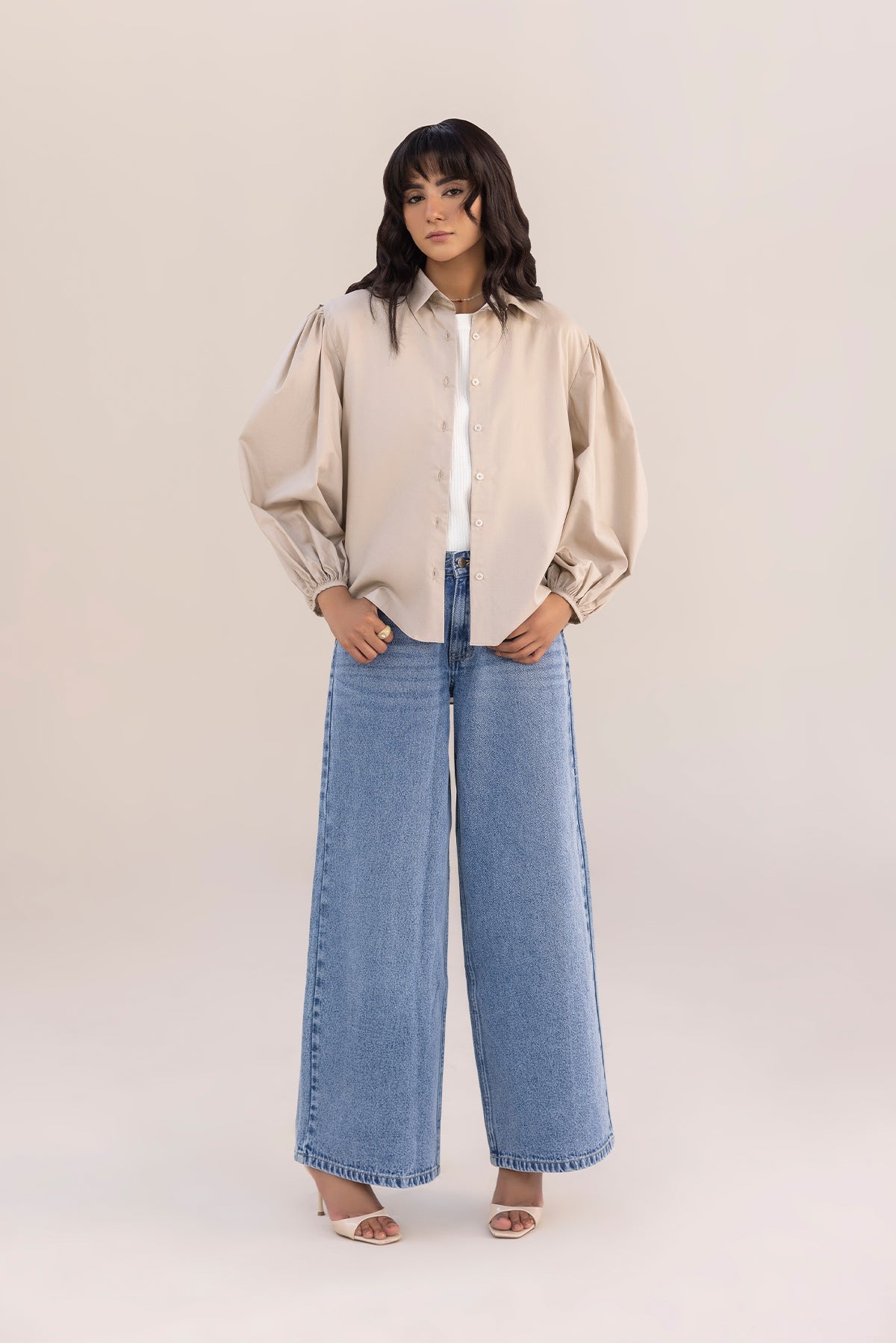Puffy sleeves shirt