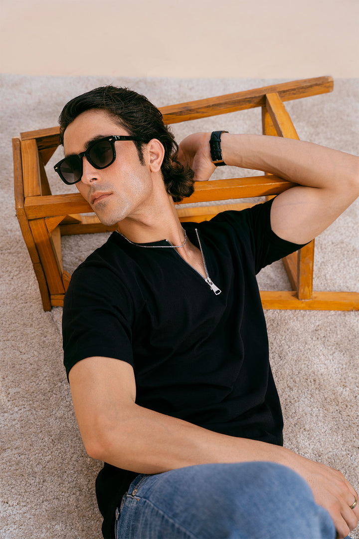 Black Round Zipper Shirt