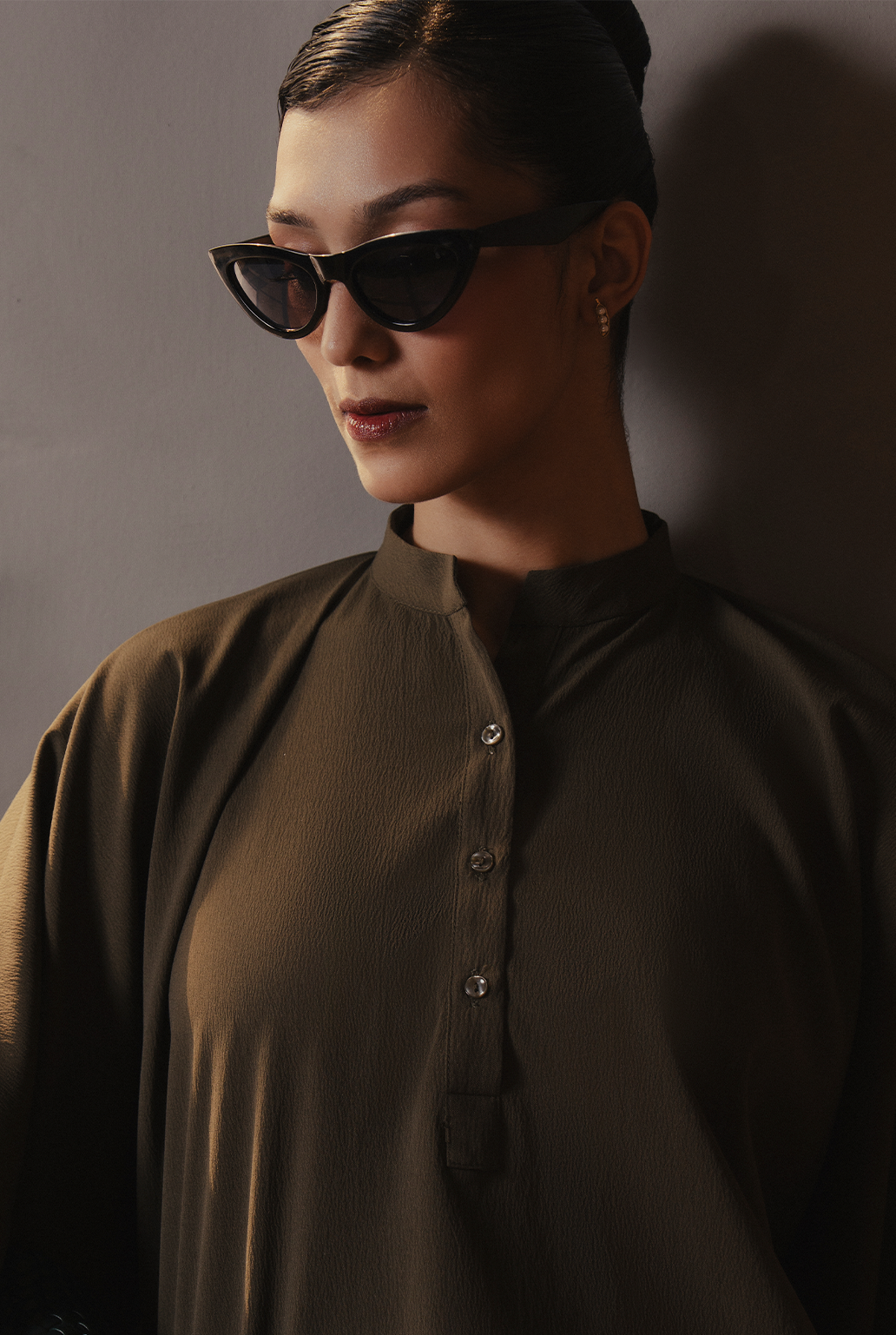Women’s Crinkle-Fabric Batwing Blouse