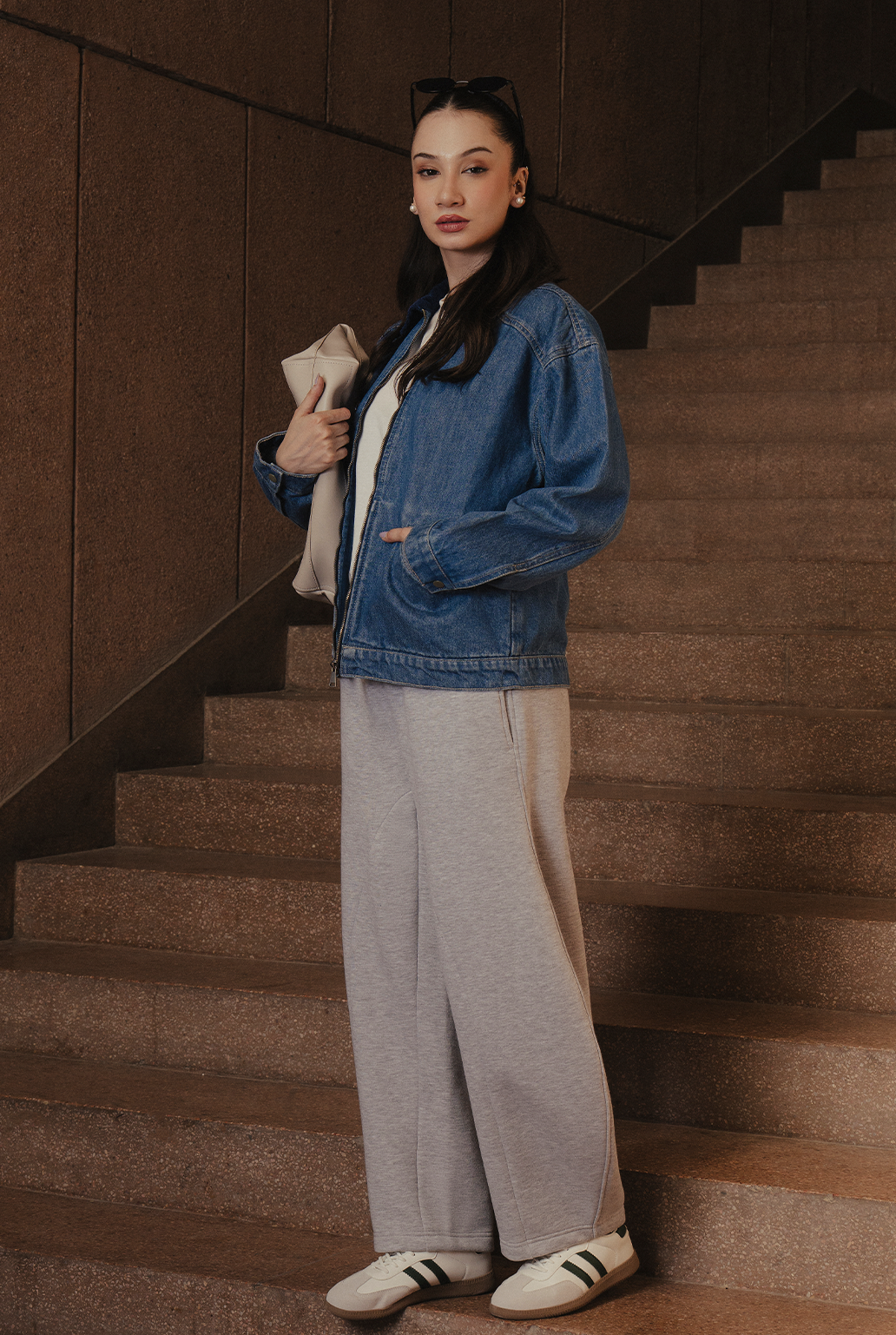 Barrel Fit Women Panelled Trousers