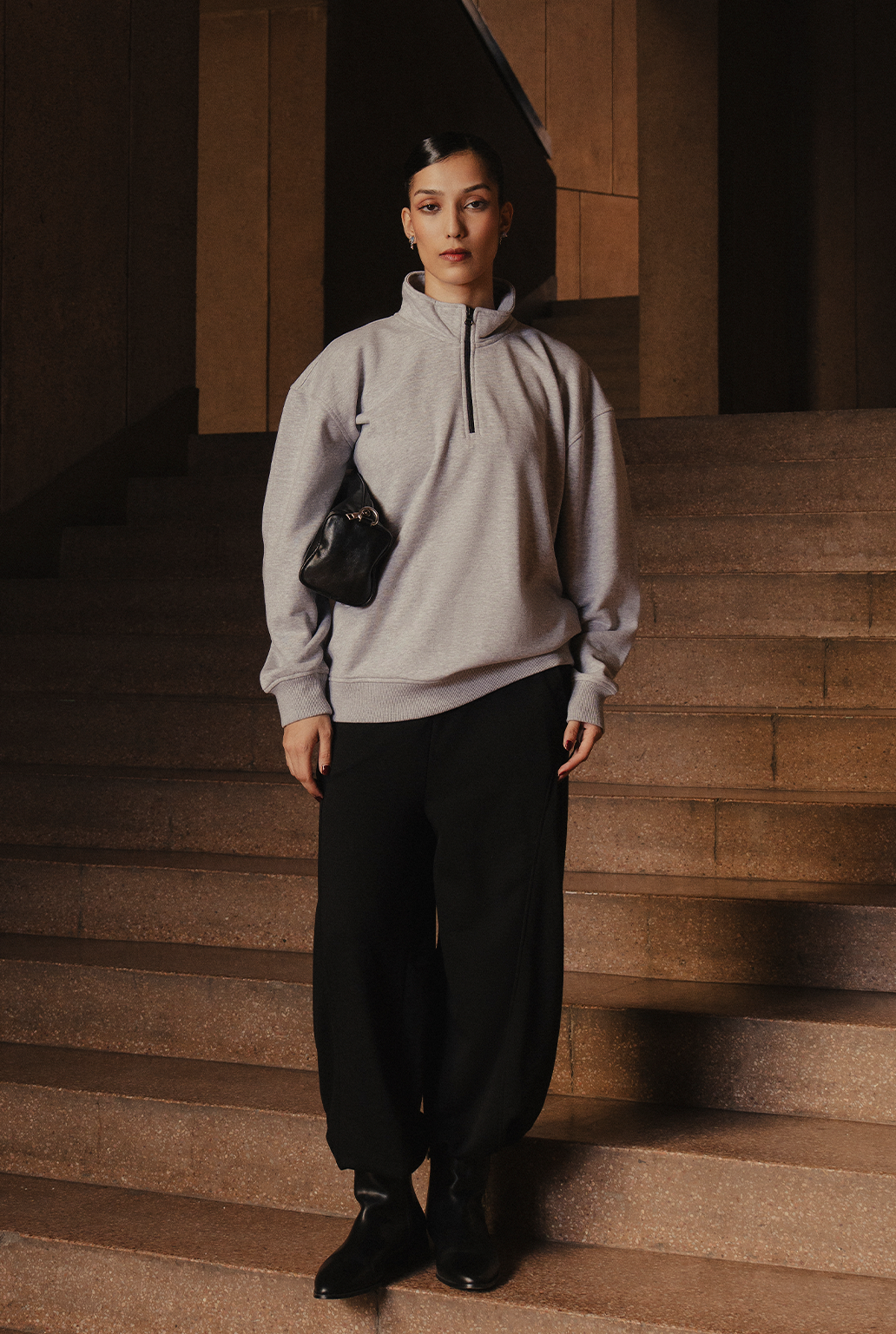 Barrel Fit Women's Panelled Trousers